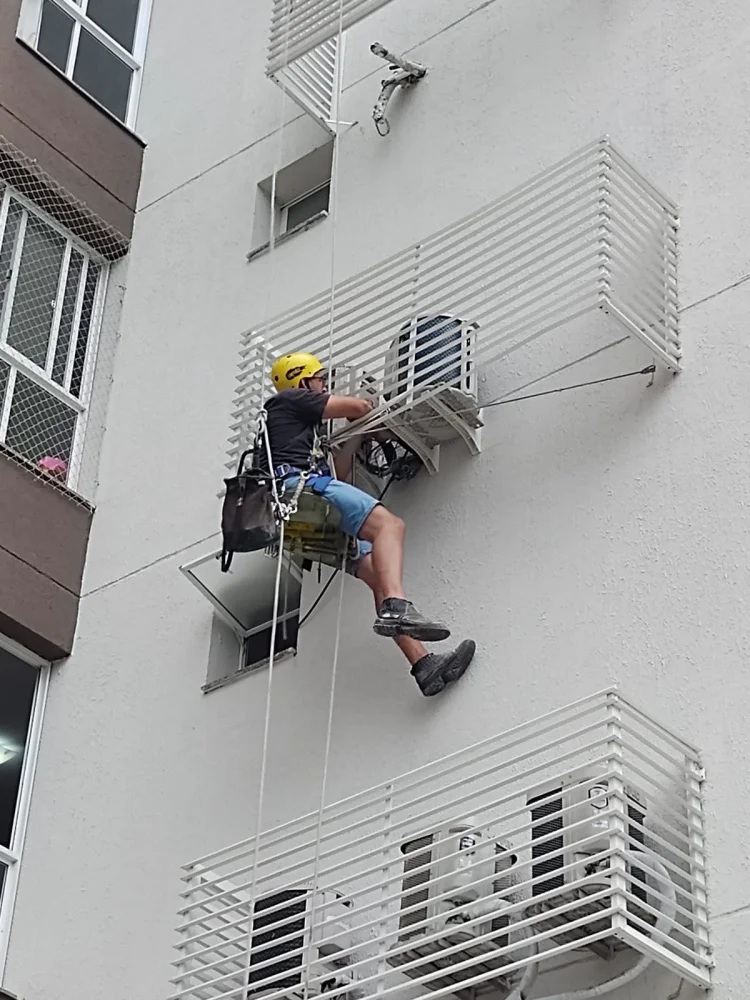 Instalação de Ar Condicionado com Rapel